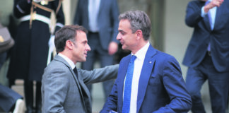 Μακρόν στην Αθήνα: Εμβάθυνση Ελληνογαλλικής Συνεργασίας εν μέσω Γεωπολιτικής Έντασης