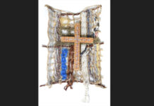 Γιώτης Μπαλοδήμος: Σταυροί από ανακυκλώσιμα υλικά στην Πλάκα