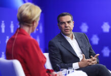 Τσίπρας στους Δελφούς: Επιστροφή για κανονικότητα με νέο πρόγραμμα