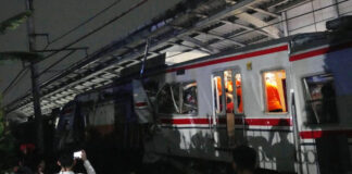 Τραγωδία στην Ινδονησία: Σύγκρουση τρένων προκαλεί θανάτους και πολλούς τραυματίες