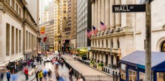 Wall Street: Ρεκόρ S&P 500 & Nasdaq – Εντάσεις Μέσης Ανατολής & τιμή πετρελαίου