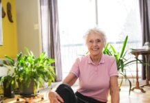 98 ετών και Άριστα Γυμνασμένη: Το Μυστικό της Αιωνίας Νιότης και των 9 Ασκήσεων