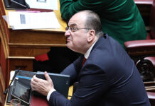 Λαζαρίδης: Επίθεση κατά Μπακογιάννη με «γαλάζιο troll» μετά την παραίτηση