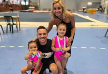 Περηφάνια Πετρούνια-Μιλλούση: Η κόρη τους σαρώνει σε πρώτο αγώνα με 4 μετάλλια!