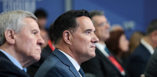 Γεωργιάδης: «Δημοκρατία όσο μας επιτρέπει η Κοβέσι» – Νέα επίθεση