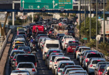 Χάος στην Αττική: Βράζει ο Κηφισός, «κόκκινη» η Αττική Οδός – Πού έχουν παγιδευτεί οι οδηγοί