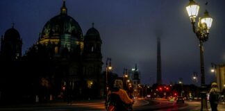 Βερολίνο: Νέες διακοπές ρεύματος, χιλιάδες νοικοκυριά στο σκοτάδι