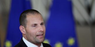 Πρόωρες Εκλογές 30 Μαΐου: Ο Αμπέλα Ζητά Σταθερότητα για Αντιμετώπιση Διεθνών Προκλήσεων