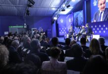 Φόρουμ Δελφών: Από οιωνούς και χρησμούς σε ξεκάθαρα μηνύματα για την οικονομία