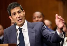 Fed: Η Ερώτηση Γουόρεν που «πάγωσε» τον Υποψήφιο του Τραμπ