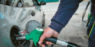 Τιμές καυσίμων: Ενδείξεις για συγκρατημένες μειώσεις, κυρίως στην αμόλυβδη 95