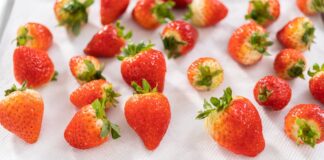 Το μυστικό του χαρτιού κουζίνας: Φράουλες φρέσκες για μια εβδομάδα!