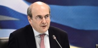 Χατζηδάκης: Η Ελλάδα αντέχει – Στήριξη πολιτών & επιχειρήσεων εν μέσω κρίσης