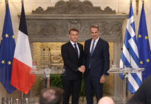 Μακρόν – Μητσοτάκης: Live συζήτηση για ελληνογαλλικές επενδύσεις