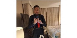 Οπλοφορώντας για δείπνο: Η selfie του υπόπτου στο Οβάλ Γραφείο