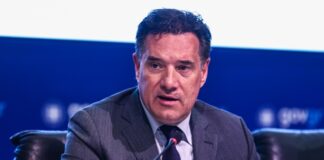 Γεωργιάδης-Κοβέσι: Αρμοδιότητα Αρείου Πάγου για θητεία Παπανδρέου, κίνδυνος τριβών