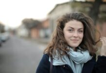 Τι είπε ο σύζυγος στη γυναίκα του για δουλειά και δουλειές του σπιτιού