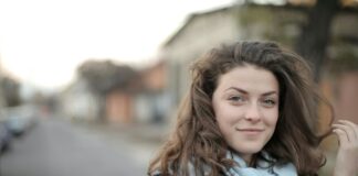 Τι είπε ο σύζυγος στη γυναίκα του για δουλειά και δουλειές του σπιτιού