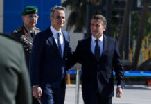 Μακρόν στην Ελλάδα: Νέα αμυντική συμφωνία με Μητσοτάκη – Επίσκεψη στη φρεγάτα Κίμων