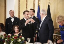 Μακρόν στο Προεδρικό: «Ελλάς, Γαλλία, Συμμαχία» – Ισχυρή στήριξη Ελλάδας