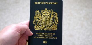 Έξαιρεση Βρετανών τουριστών από βιομετρικό έλεγχο: Αντιδράσεις στην ΕΕ