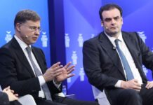 Δελφοί: Πιερρακάκης-Ντομπρόβσκις για το μέλλον της Ευρώπης