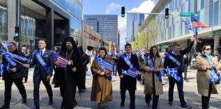 Σικάγο: Με λαμπρότητα η παρέλαση για την 25η Μαρτίου – Φυσική παρουσία της Προεδρικής Φρουράς