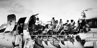 Το Boeing χωρίς οροφή: Θαύμα επιβίωσης στην ιστορία της αεροπορίας