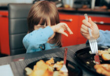 Επιλεκτική Διατροφή: Η Επιστήμη Αποκαλύπτει τη Γενετική Σύνδεση & Λύσεις