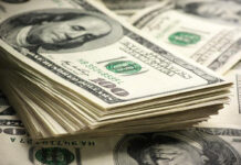 Σκιά στο Δολάριο: Η Αποδυνάμωση της Δύσης και η Άνοδος του "Petroyuan"