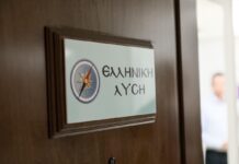 Ελληνική Λύση: Ο Λαζαρίδης να παραιτηθεί και από βουλευτής