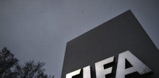 Παγκόσμιο Ποδόσφαιρο: 3.000 Παίκτες Ζητούν Δισεκατομμύρια από τη FIFA