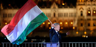 Ουγγαρία: Η Αριστερά Εξαφανίστηκε 35 Χρόνια Μετά την Πτώση του Κομμουνισμού