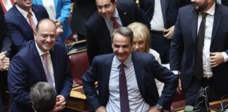 Διορισμοί: Η σύζυγος του Λαζαρίδη αντικαθιστά τον σύζυγο σε κυβερνητική θέση