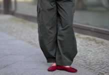 Cargo Παντελόνια: Η Άνεση των '00s Επιστρέφει για Γραφείο & Casual Looks