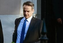 Μητσοτάκης: Νέα μέτρα υπό το βάρος εσωκομματικών αναταράξεων