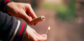 Σοβαρός τραυματισμός ανηλίκων από κροτίδες στην Αμαλιάδα – Σύλληψη πατέρα