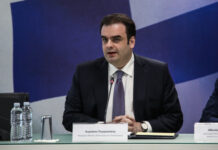 Πιερρακάκης: Μόλις 10% του υπερ-πλεονάσματος από φόρους