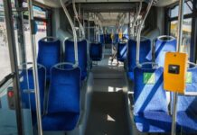 Ηλικιωμένη ξέχασε τσάντα με 30.000, χρυσές λίρες και κοσμήματα μέσα στο λεωφορείο και της επιστράφηκε ανέγγιχτη -kalimera-ellada.gr