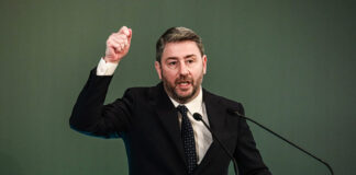 ΠΑΣΟΚ: Πρόταση Ανδρουλάκη για το Πολιτικό Συμβούλιο – Ανανέωση με ισορροπίες