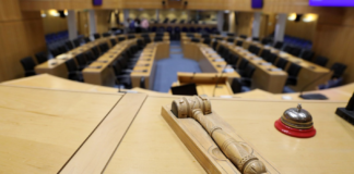 Εκποιήσεις: Νέα Προστασία Δανειοληπτών – Τι Κρατήθηκε & Τι Χάθηκε