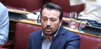 Νίκος Παππάς / Μπορούν να επιστρέψουν 2,5 δισ. από τα 6 δισ. του υπερπλεονάσματος, αλλά δίνουν 500 εκατ