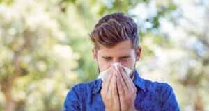 Ανοιξιάτικες Αλλεργίες: Φάρμακα & Λύσεις για Χωρίς Συμπτώματα Εποχή