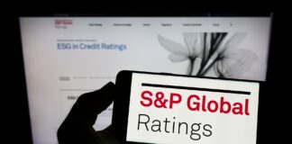 S&P: Αναβάθμιση αξιολόγησης Ελλάδας σε BBB- με σταθερές προοπτικές
