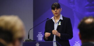 Κοβέσι: Ενισχύει την Ελλάδα – Σύντομη Δίωξη & Υπεράσπιση του Κράτους Δικαίου