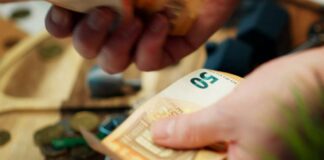 Συντάξεις Μαΐου 2026: Πότε ξεκινούν οι πληρωμές – Οδηγός για ασφαλισμένους