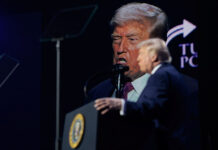 Τραμπ vs Εφορία ΗΠΑ: Διαπραγματεύσεις για αγωγή 10 δισ.