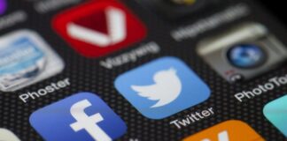 Κυβέρνηση: Παραδέχεται έλεγχο πολιτών στα social media – 'Γαλάζιος' ο επιτηρητής