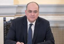 Λαζαρίδης: Πίσω από την παραίτηση – Πιέσεις, παρασκήνιο και το κρίσιμο τηλεφώνημα