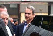 Μητσοτάκης στον Ευαγγελισμό: Επίσκεψη δύο ωρών για τον συνεργάτη του
